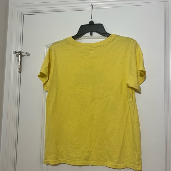 Winnie the Pooh Uniqlo disney t shirt - Picture 3 of 4